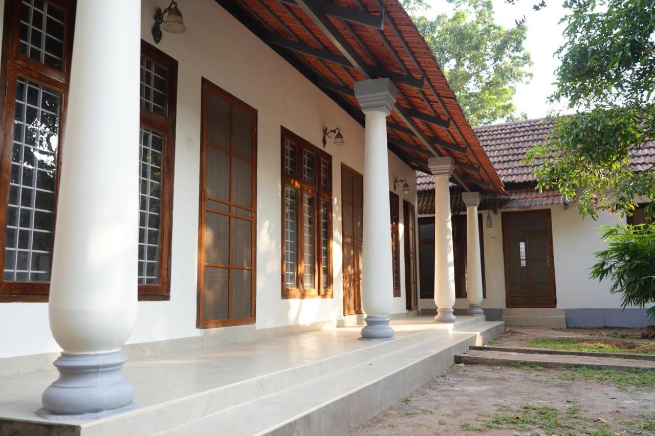 Alfred Place Kochi Buitenkant foto