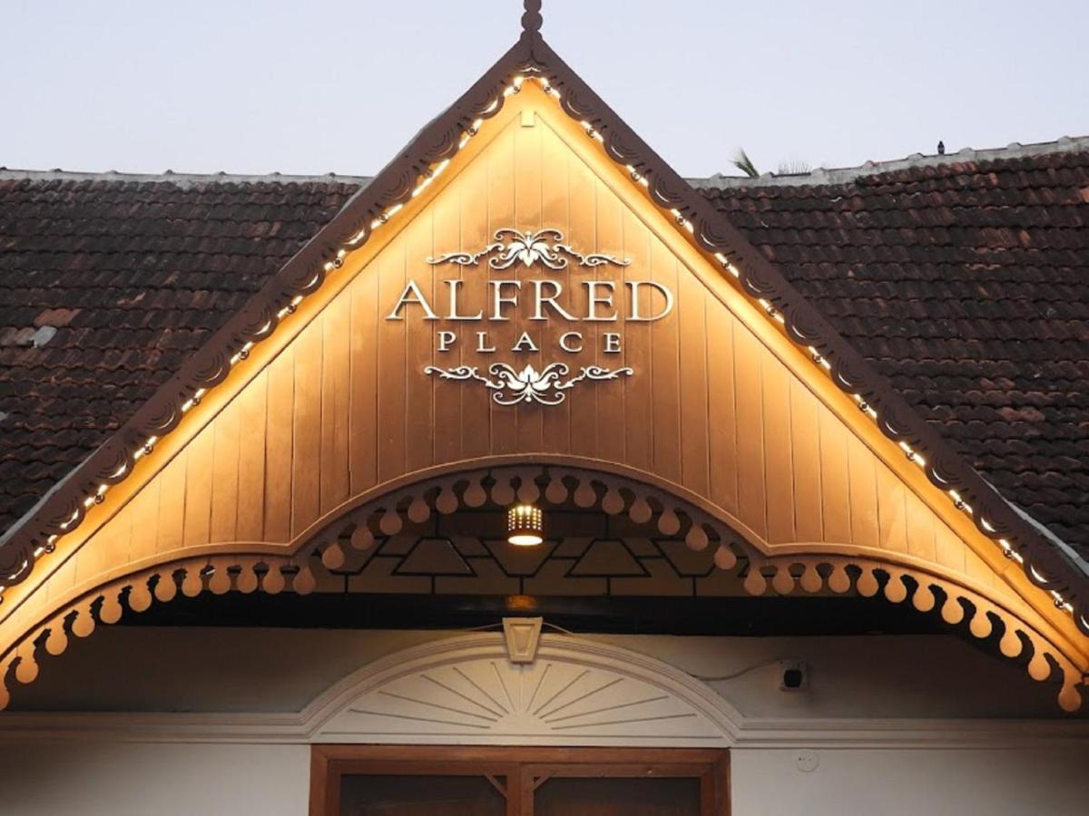 Alfred Place Kochi Buitenkant foto